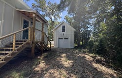 216 15th St, Apalachicola, FL 32320