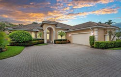 8107 Links Way, Port Saint Lucie, FL 34986