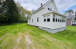 9 Beam Street, Stockholm, ME 04783