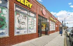 5600 W Division Street, Chicago, IL 60651