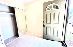26949 Farmbrook Villa Drive, Southfield, MI 48034