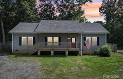 10 Memory Lane, Arden, NC 28704