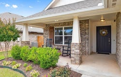 11104 SW 34th Terrace, Yukon, OK 73099