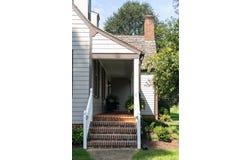 102 SMITHLEIGH CR, STAUNTON, VA 24401