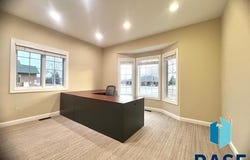 600 E TAN TARA Cir, Sioux Falls, SD 57108