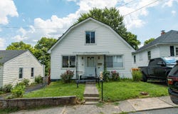 242 Creekview Drive, Paris, KY 40361