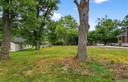 1217 Kiefer Creek Road, Ballwin, MO 63021
