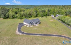 20 Joeffie Road, Grant, AL 35747