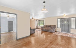 4247 S Farm Road 131, Springfield, MO 65810