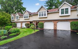 4028 Chaucer Place, Guilderland, NY 12159