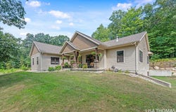 8685 Greeley Court NE, Rockford, MI 49341
