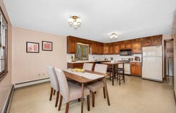 385 N Broadway, Haverhill, MA 01832