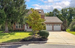 215 HEATHER GLEN Road, STERLING, VA 20165