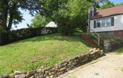 6222 Pleasant St, South Park, PA 15129