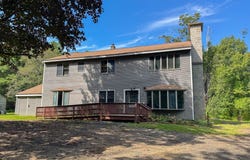 198 Union Rd, Wales, MA 01081
