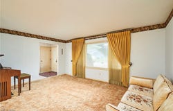 2611 Dorset Drive, Seven Hills, OH 44131