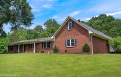 560 Post Office Road, Coldwater, MS 38618