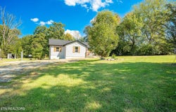 7808 Staley Rd, Corryton, TN 37721
