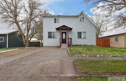 518 W 1st N, St Anthony, ID 83445