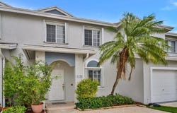 1126 SW 44th Ave, Deerfield Beach, FL 33442