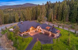 2848 E Lower Pasture Rd, Harrison, ID 83833