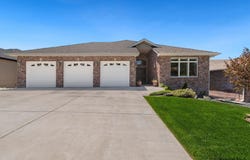 311 PALM SPRINGS AV, Cheyenne, WY 82009