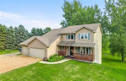 7531 E 250th Street, Elko New Market, MN 55020