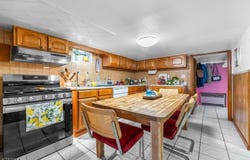300 N 7Th St, Newark City, NJ 07107-3546