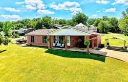 18189 2nd Street, Eminence, MO 65466