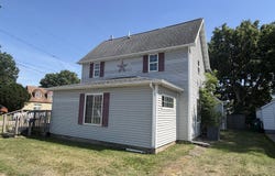 414 E 8th Street, Rock Falls, IL 61071