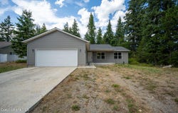 5457 Corky Ct, Spirit Lake, ID 83869