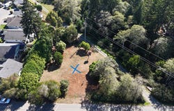 1300 HAMPTON RD, Brookings, OR 97415