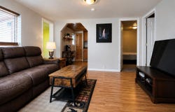 706 B St, Pinehurst, ID 83850