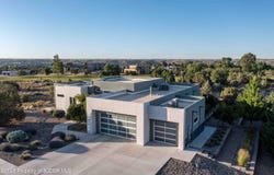 6310 SPRING Avenue, Farmington, NM 87402