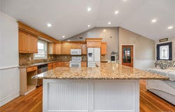516 Shade Street, North Babylon, NY 11703