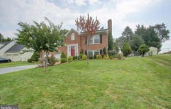 6 PRINCETON PLACE, HAGERSTOWN, MD 21742