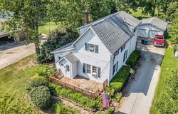 125 Pleasant Street, Wellington, OH 44090