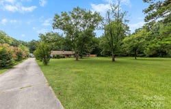 724 Catawba Circle N, Matthews, NC 28104