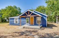 407 Ada Street, Cleburne, TX 76031