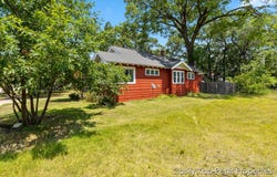 1848 Commerce Street, Muskegon, MI 49441