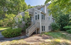 2 Wedgewood Circle, Hooksett, NH 03106