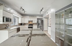 27133 SEA BREEZE WAY, WESLEY CHAPEL, FL 33544