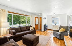 8333 32nd Avenue N, Crystal, MN 55427
