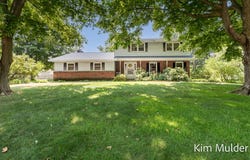 3378 Keswick Drive NE, Belmont, MI 49306