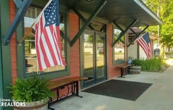 103 W Main Street, Exline, IA 52555