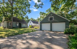 2641 Forest Grove Avenue SW, Wyoming, MI 49519
