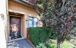 426 Asbury Ridge, Shelton, CT 06484