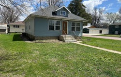 709 4th Avenue, Windom, MN 56101