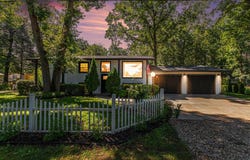 819 W Michigan Street, New Buffalo, MI 49117