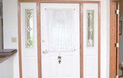 N21w24090 Garden Cir, Pewaukee, WI 53072